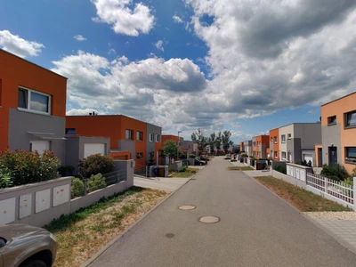 Jihlava, RD Handlovy dvory